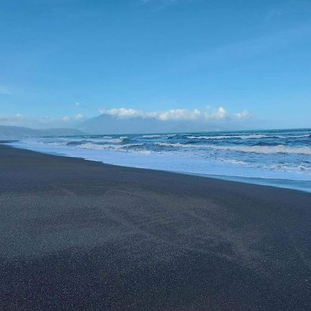 Costa Alora Beach Resort Dingalan Экстерьер фото